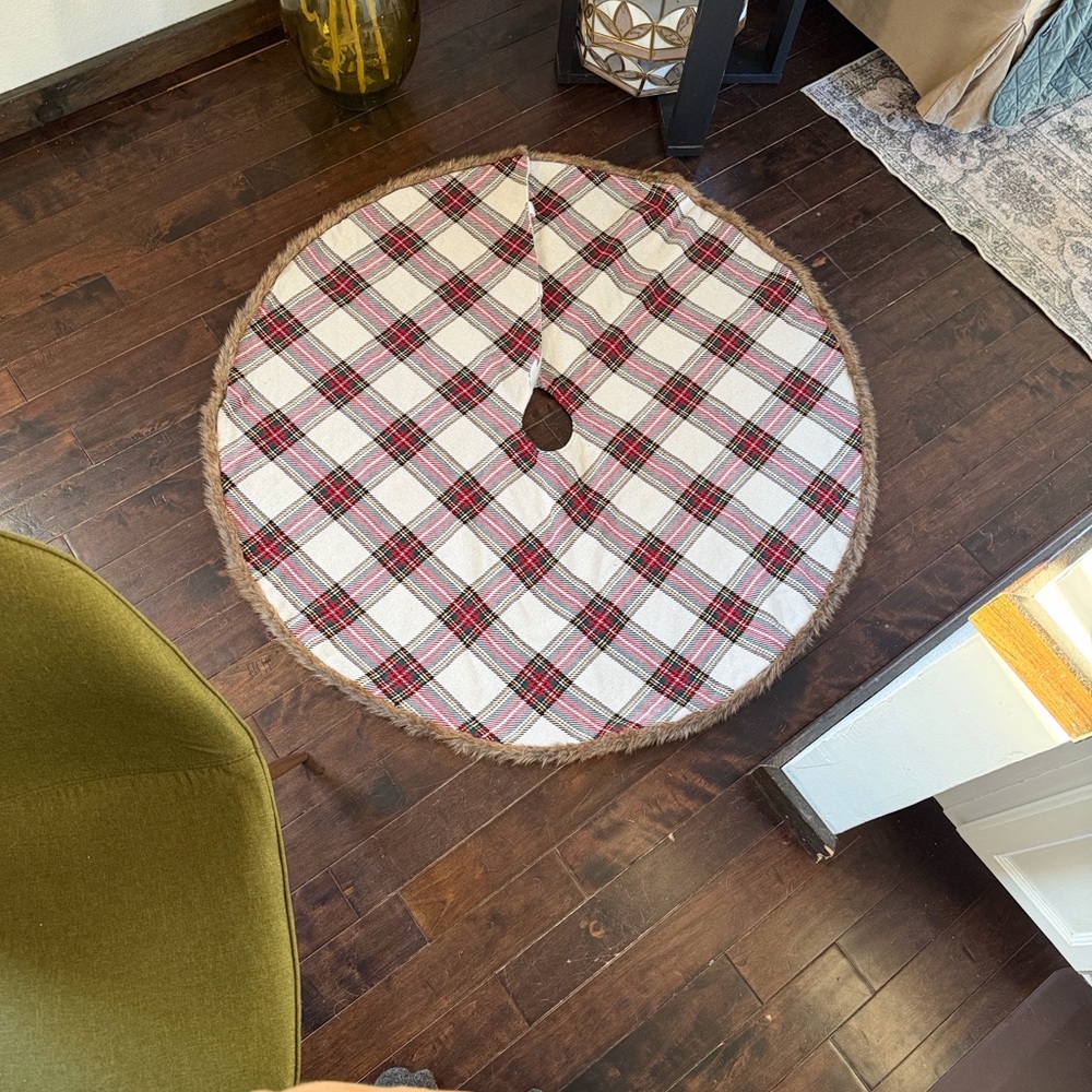 Plaid Tree Skirt